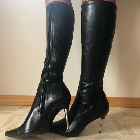 Soft Leather Boots - Picture 1 of 5